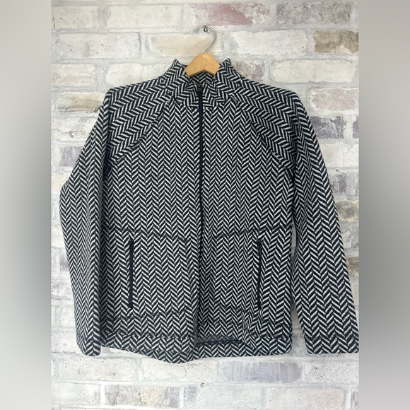 Talbots Jackets & Blazers - T by Talbots-Knit Herringbone‎ Fleece Zip Up Jacket-Black/White -Sz M Activewear